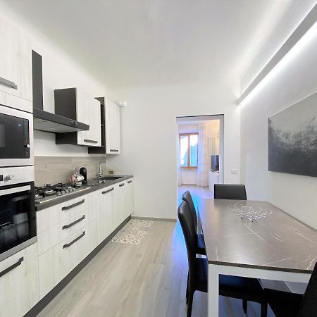 Casa Stella- A Due Passi Dal Corso Di Siena Apartment Exterior foto