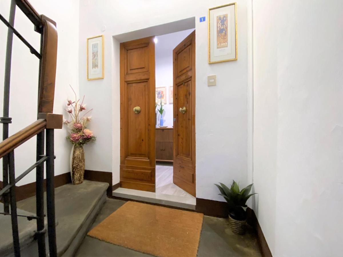 Casa Stella- A Due Passi Dal Corso Di Siena Apartment Exterior foto