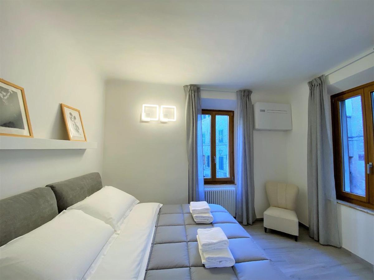 Casa Stella- A Due Passi Dal Corso Di Siena Apartment Exterior foto